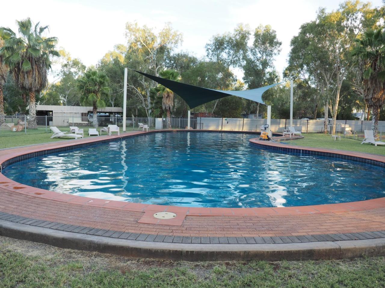 Heritage Caravan Park Alice Springs Buitenkant foto